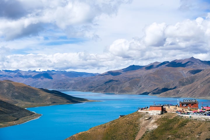 羊卓雍错航拍 ཡར་འབྲོག་གཡུ་མཚོ། Yamdrok Lake